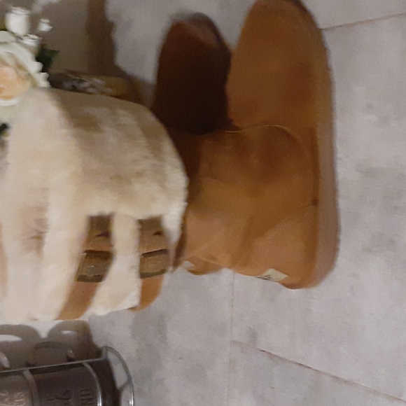 UGG  boots  size  6 - Picture 2 of 5